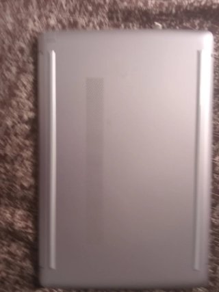 Portátil hp gris con cargador
