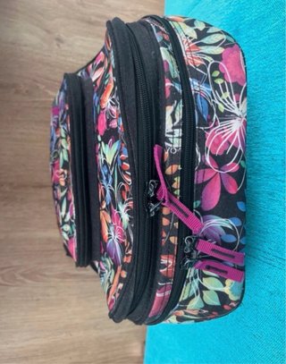 Mochila escolar floral