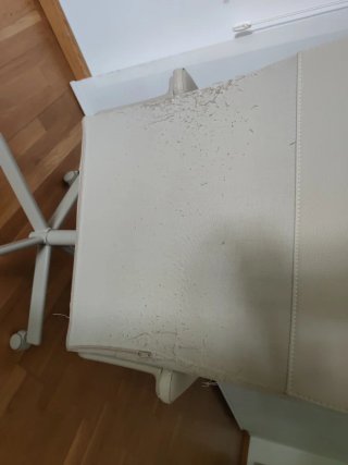 Silla de despacho Ikea polipiel beige