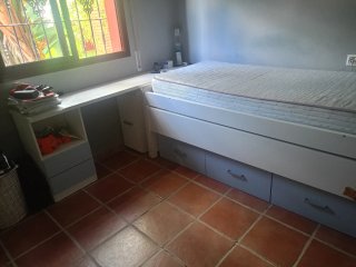Cama nido con escritorio y colchones