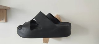 Sandalias Crocs plataforma negras