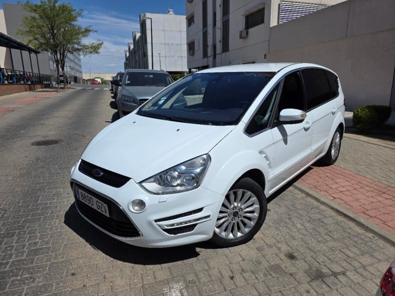 Ford S-Max 2010, foto 2
