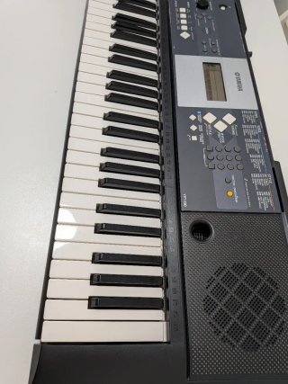 Teclado Yamaha YPT-230