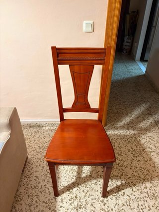 Mesa de salón madera con sillas
