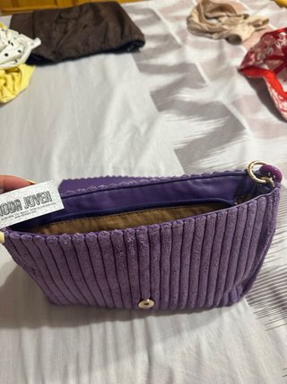 Bolso pana lila con cadena