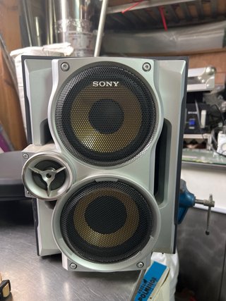 Altavoces Sony Plata y Negro