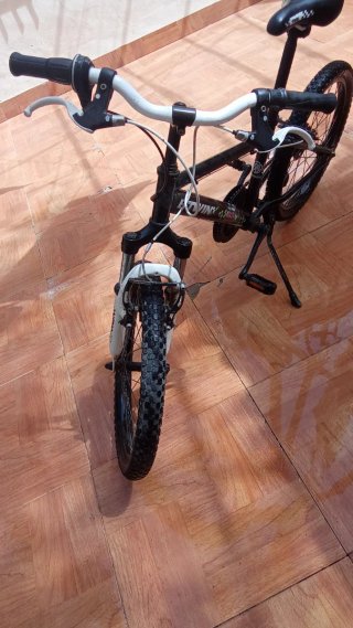 Bicicleta BMX B'TWIN