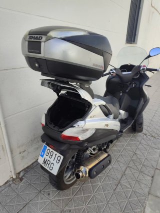 Piaggio MP3 400cc Lt
