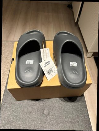 Adidas Yeezy Slide Granite Talla 42