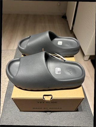 Adidas Yeezy Slide Granite Talla 42