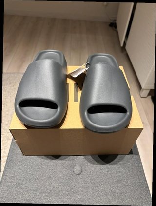 Adidas Yeezy Slide Granite Talla 42