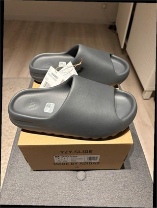 Adidas Yeezy Slide Granite Talla 42