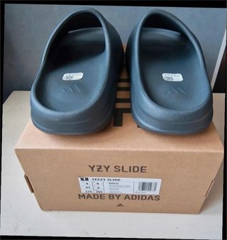 Adidas Yeezy Slide Granite Talla 43
