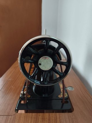 Máquina de coser antigua HEXAGON