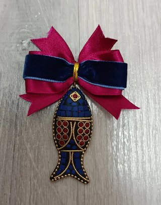 Preciosa Caramba con pez metálico
