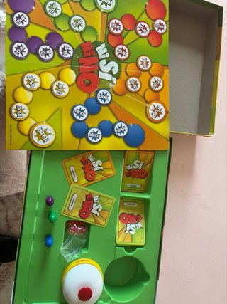 Juego de mesa: Ni Sí Ni No