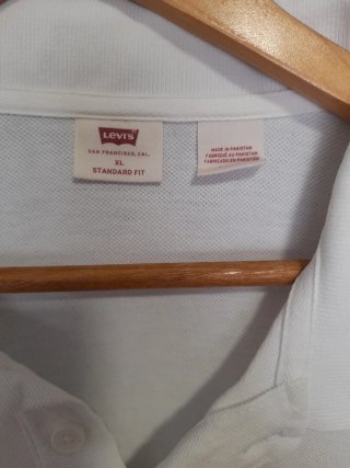 LEVIS CAMISETA
