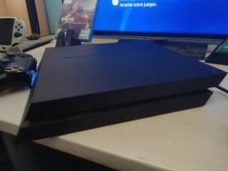 PS4 1TB Negra +2 Juegos y 1 mando