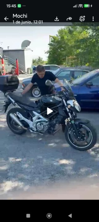 Suzuki Gladius 650 Naked Negra