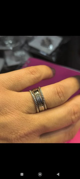 Anillo plateado de varios aros ajustable