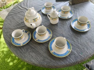 Juego de café 6 tazas, tetera y lechera