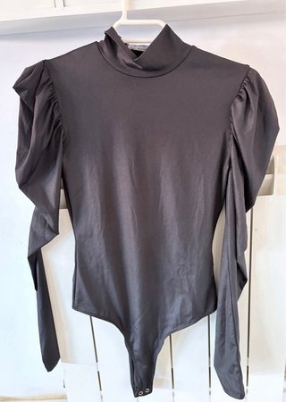 Body Bershka talla XS nuevo etiqueta