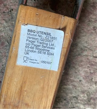 Parrilla para barbacoa de metal y madera