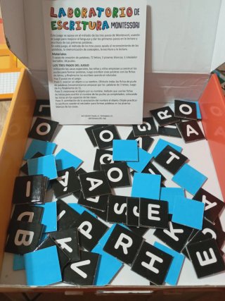 Laboratorio de escritura montessori