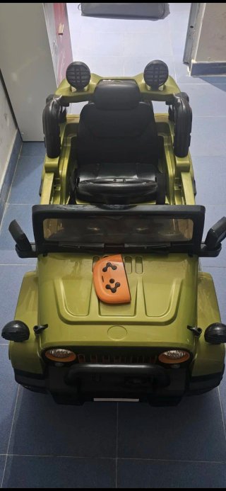 Coche eléctrico 4x4 para niños