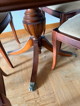 Mesa redonda de madera con 4 sillas, para restaura