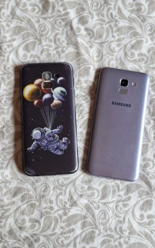 Samsung Galaxy J6 32GB Caja y Fundas