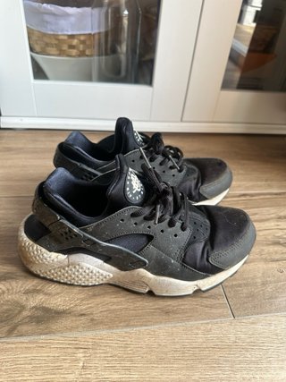 Zapatillas Nike Huarache Negras Talla 39.