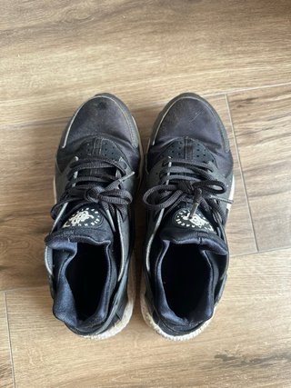 Zapatillas Nike Huarache Negras Talla 39.
