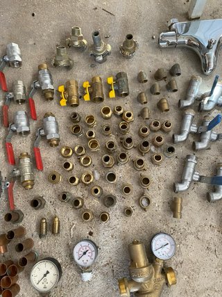 Lote Fontanería: Válvulas, Racores y Grifos