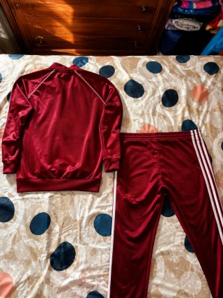 Chándal Adidas Granate Talla L (PRECIO NEGOCIABLE)