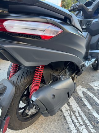 Piaggio MP3 HPE 400 Sport Negra