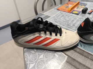 Zapatillas Adidas Copa Blancas y Naranjas