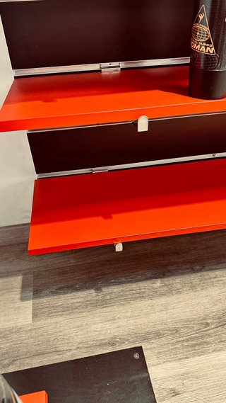 Scaffali rossi da 120 x 30 cm