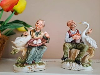 Figure di porcellana di nonni contadini vintage