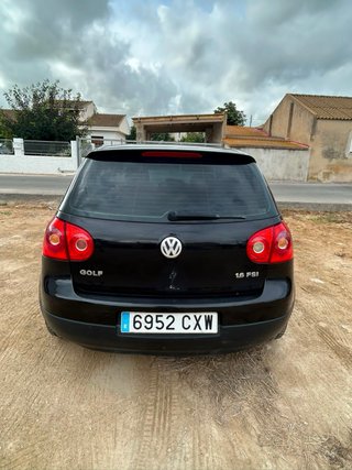 Volkswagen Golf 2004