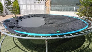 Cama elástica exterior