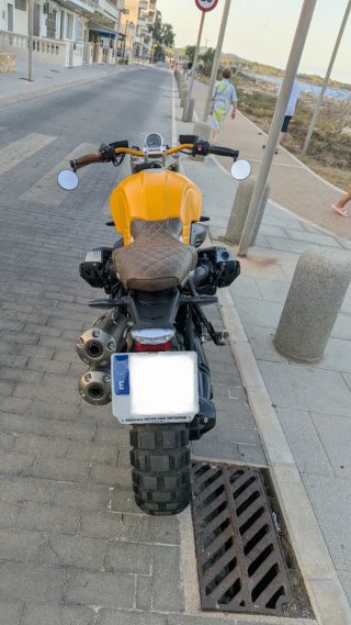 BMW R1200 Ninet Urban G/S 2021 Amarilla