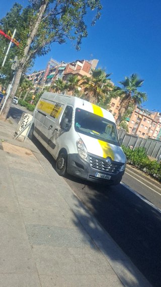 Alquilo furgoneta L3h2 Renault Master
