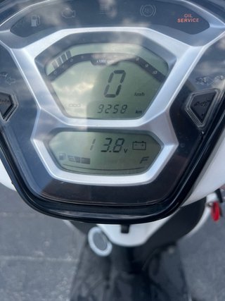 Kymco People S Scooter Blanco