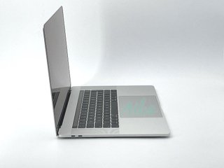 MacBook Pro 16" (2019) Intel Core i9 2.4GHz 8 núcleos - SSD 1TB - 32GB RAM - Plata