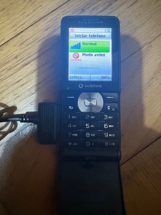 Teléfono Móvil Sony Ericsson W595 Walkman