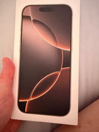iPhone 16 Pro 256GB dorado