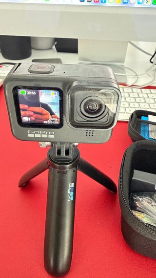GoPro HERO9 Black + Accesorios + Estuche