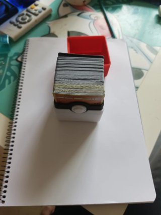 Caja Pokeball para cartas TCG