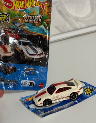 Hot Wheels Mystery Models Porsche 911